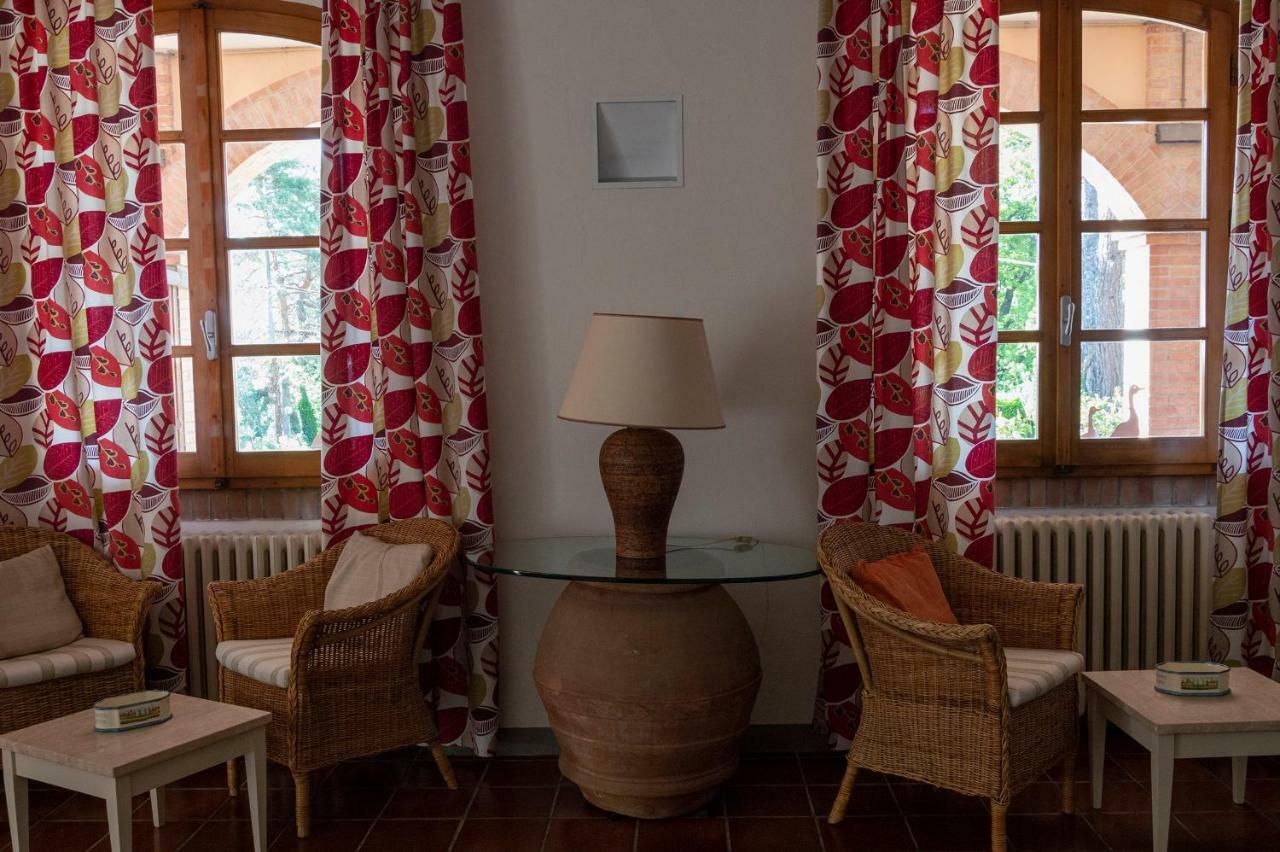 Le Renaie Hotel 3*