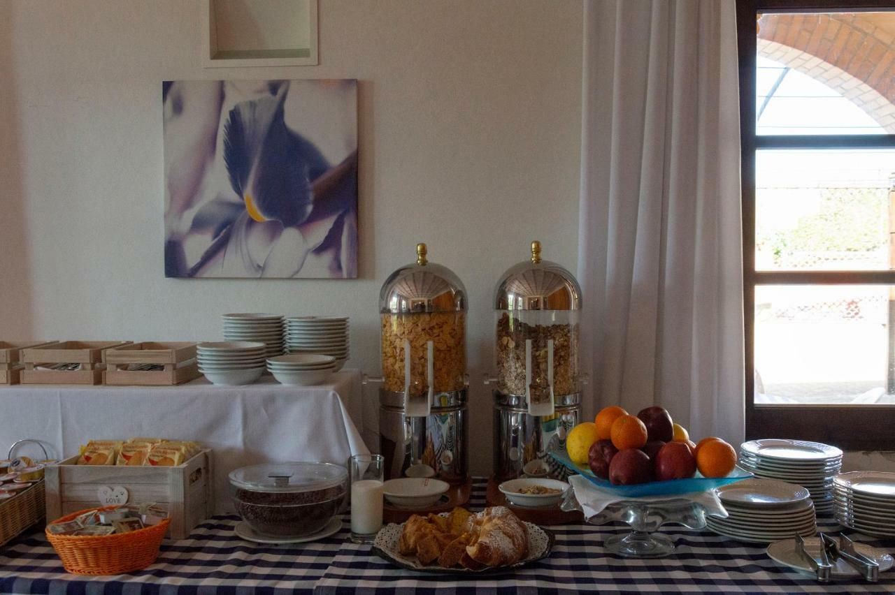 Le Renaie Hotel 3*