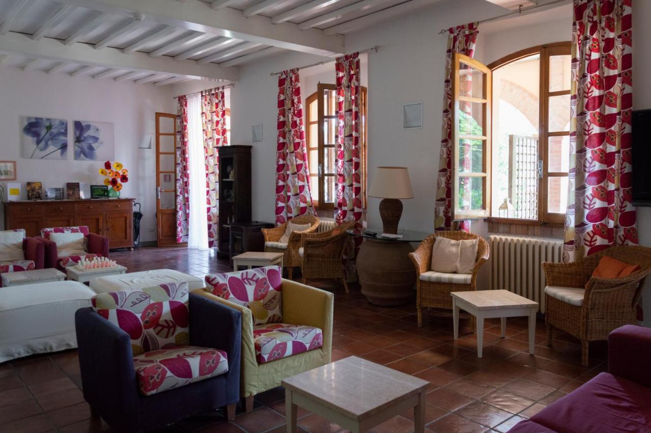 Le Renaie Hotel
